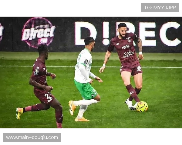 梅斯死磕保级战术剖析，里昂客场连胜遇阻显挑战